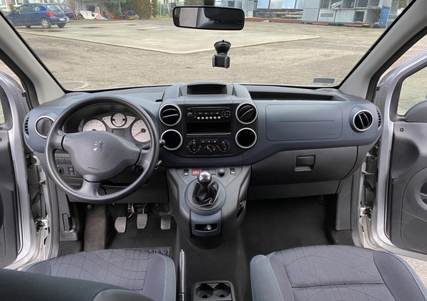 Peugeot Partner cena 24900 przebieg: 333500, rok produkcji 2012 z Dębica małe 172